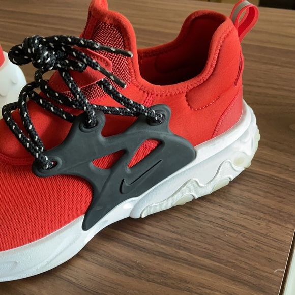 Red Nike ID react presto shoes - Picture 6 of 8